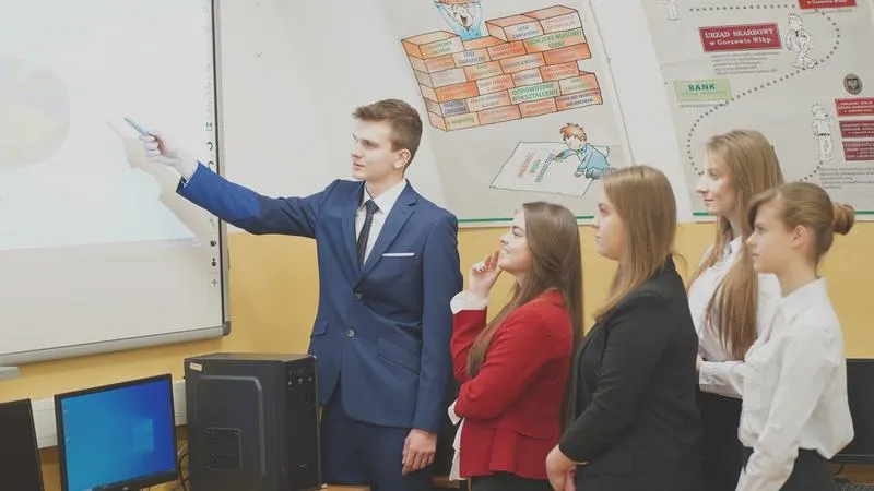 Zgłaszanie zatrudnienia elektronicznie